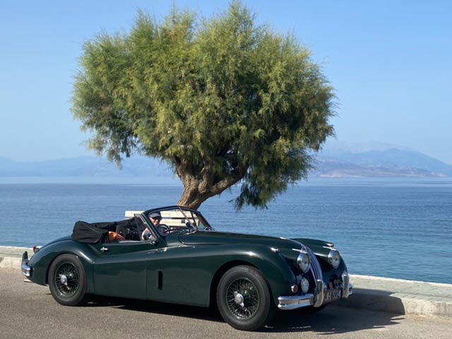 XKClub1's tweet photo. We love hearing about our Club members and their travels. Tim and Clare Luffingham's trip to Athens will feature in an upcoming issue of the Gazette. Here's a scenic preview... #jaguarxk #classic #xk120 #xk140 #xk150 #classicjaguar #jaguarclassic #peloponnese #Greece #Athens https://t.co/OX1KZSK9Qe