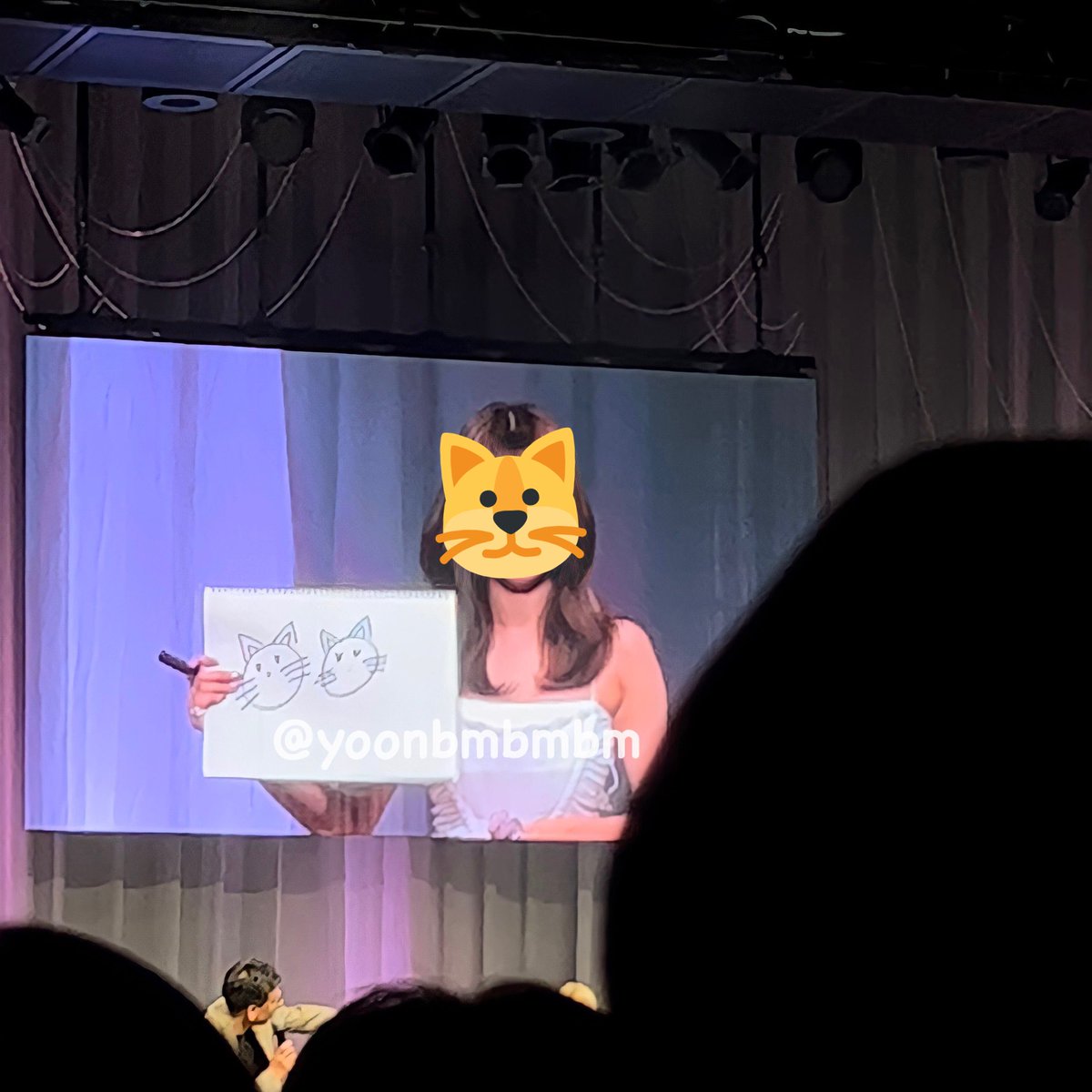 yoonbmbmbm's tweet photo. 220923🐱💖
#ペンミ #Framily #에이핑크 #Apink #초봄 #Chobom
#박초롱 #チョロン #Chorong @Apinkpcr
#윤보미 #ボミ #Bomi @Apinkbm https://t.co/nOdrsfqzrz