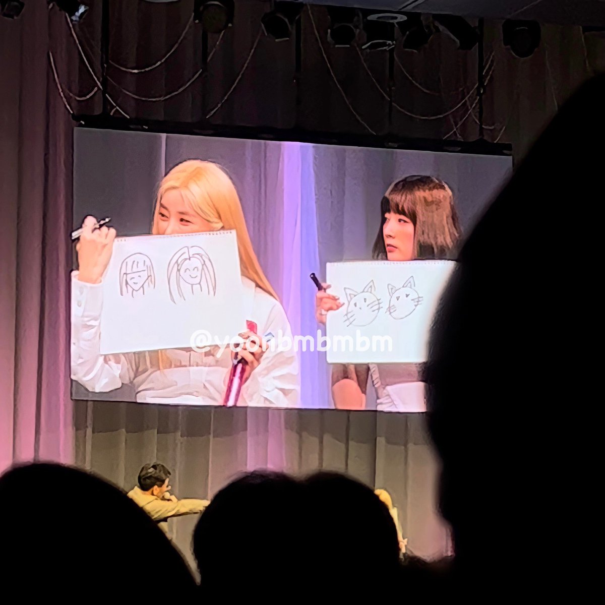 yoonbmbmbm's tweet photo. 220923🐱💖
#ペンミ #Framily #에이핑크 #Apink #초봄 #Chobom
#박초롱 #チョロン #Chorong @Apinkpcr
#윤보미 #ボミ #Bomi @Apinkbm https://t.co/nOdrsfqzrz