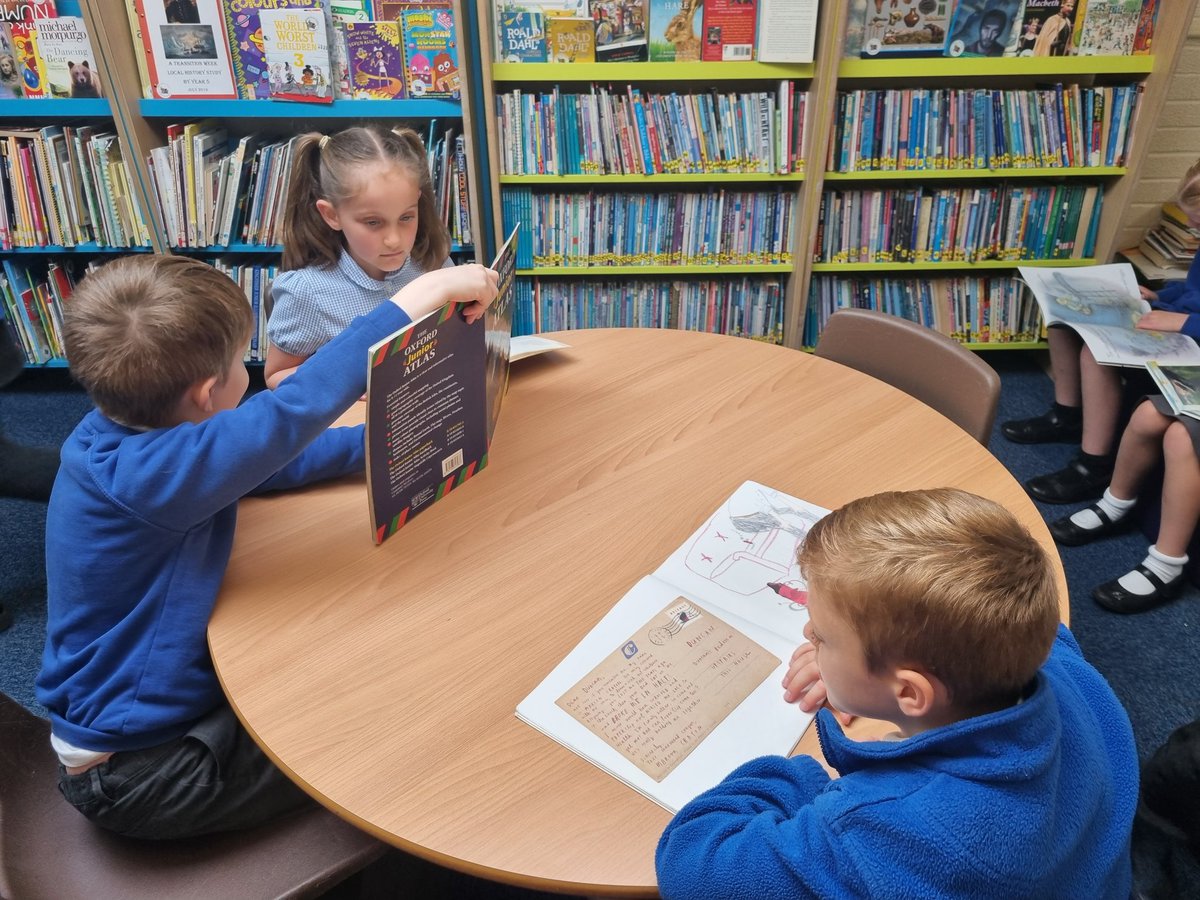 MissCTuplin's tweet photo. This afternoon for DEAR, 3T enjoyed choosing and sharing a book from the library 📚💜

@SpilsbyPrimary @InfinityAcad https://t.co/10jayJxObl