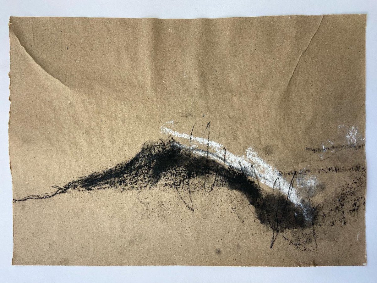 paulnwakelam's tweet photo. sketchbook of crops from large scale drawings made at workshops held at @GeneralOffice12 led by @sarahmgoudie
Also, a plug for Sarah’s solo exhibition ‘This Quiet House’ 24th Sept to 2nd Oct, see @GeneralOffice12 for details
#largescaledrawing
#drawingworkshop
#sketchbook https://t.co/LhsX9Flosg