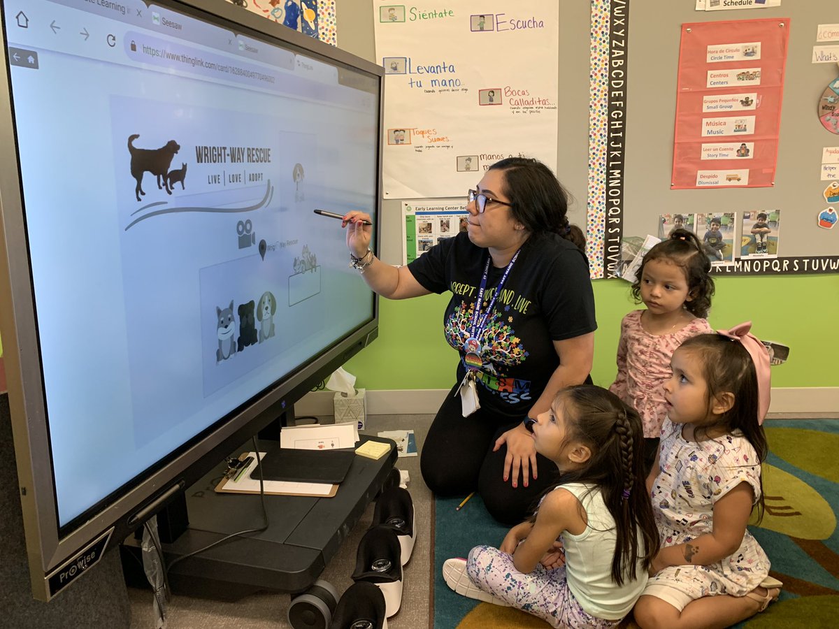 Shout out to <a href="/Msdiaz2468/">Ms.Diaz</a> and @TechWithBecky for an awesome lesson incorporating VR tech! Intentional learning objectives made the virtual field trip so meaningful for students 🤗 <a href="/D63_FirstSteps/">FirstStepsPreschool</a> #63possibilities #63success