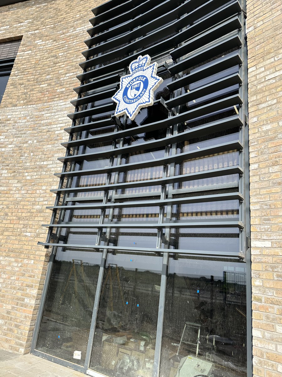 angliafixing's tweet photo. Great to see Norfolk Constabulary new base at Broadland Gate park, Norwich nearing completion.
We fabricated &amp; installed @Senior_Systems  Windows, Doors &amp; Curtain Walling.
Architect: Chaplin Farrant
Main Contractor: R G Carter
Client: Norfolk Constabulary https://t.co/woMnYqc3eI