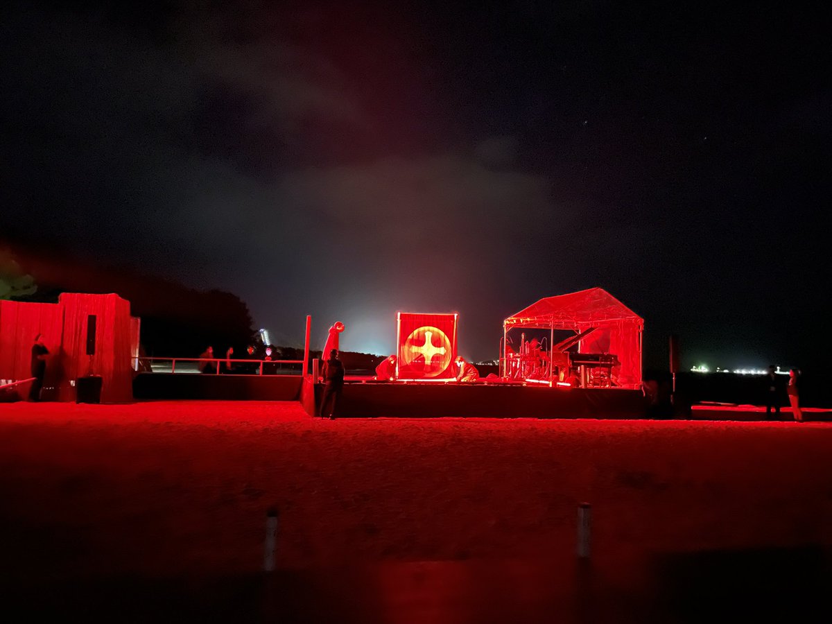 kawaken_pf's tweet photo. 9/21モノオペラ「GARASHA」天橋立2公演終演。
最高難度のアンサンブル曲でしたが、このメンバーだからこそ乗り越えられた素晴らしい経験でした。風もぴたりと止み、月夜が照らす海と波の音だけが聞こえる中での演奏はまさに幻想的で感動しました。
彩子さん、ありがとうございました‼️ https://t.co/koA898d3GN
