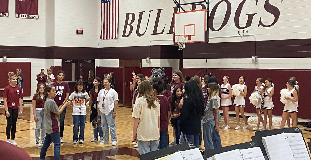 Dr. Leah Radloff tweet media