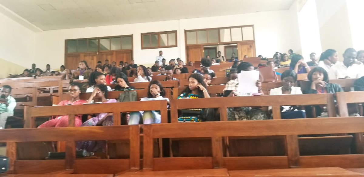 ADEPAEasbl's tweet photo. Célebration de la journée internationale de la Paix avec les étudiants de l'UEA/Bukavu https://t.co/p2Dg2HmVru
