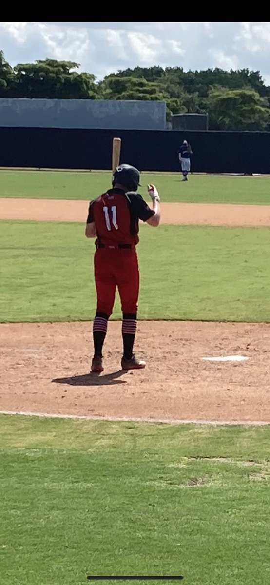 TrainAtTheCage's tweet photo. Wishing a speedy recovery to this Prospect ⁦@NaughtonTimmy⁩ !! We will see you soon on the 💎!! https://t.co/rf5BzLAUzI