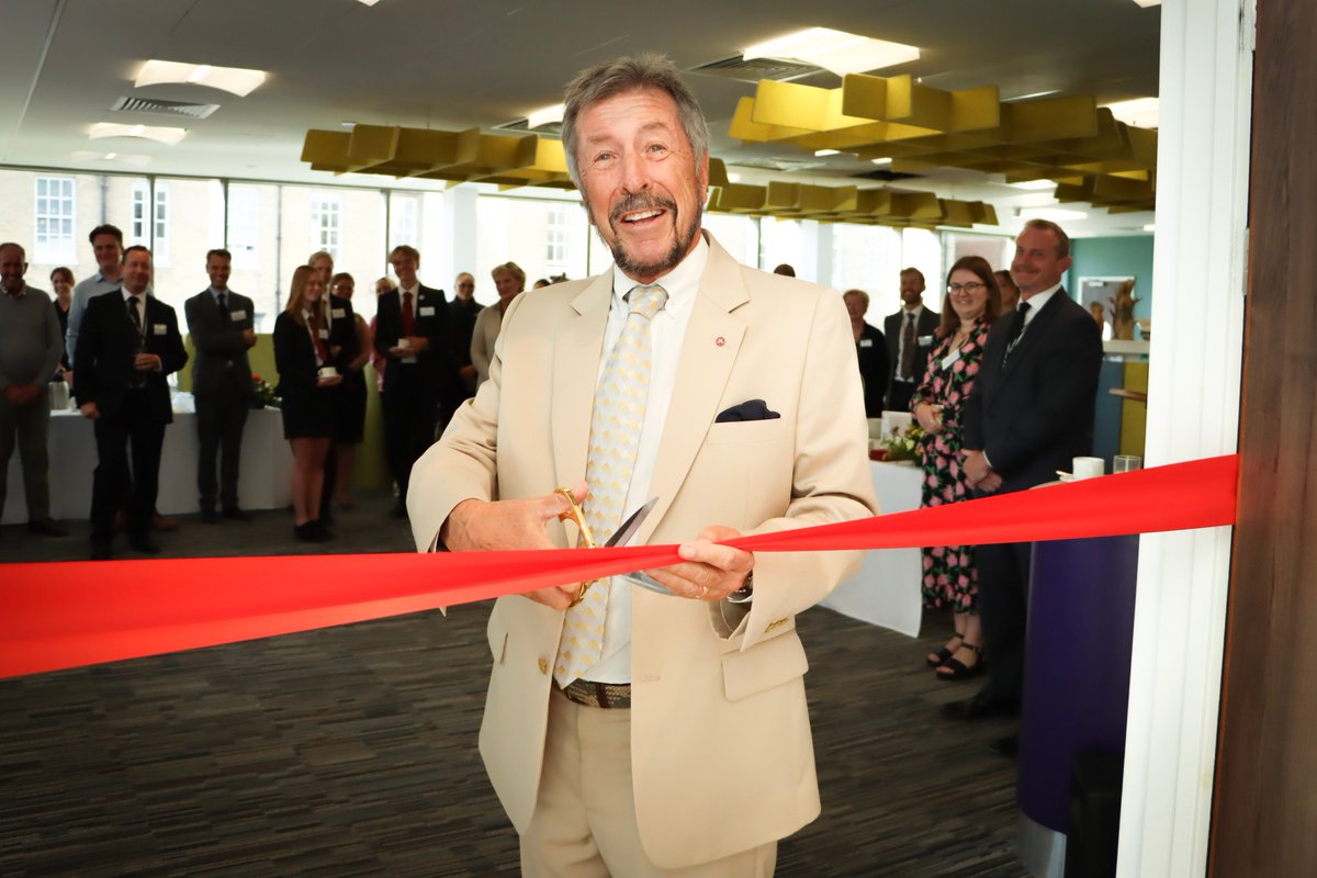 PGS1732's tweet photo. We have been delighted to name the Sixth Form Library after Mr Brian Wilkie MBE. Mr Wilkie is the founder of the Wilkie Scholarship scheme created for pupils from @mayfieldschool Portsmouth to join PGS for their Sixth Form studies. https://t.co/yCOfCcacXp #PGSCommunity https://t.co/BZnSUccGx1
