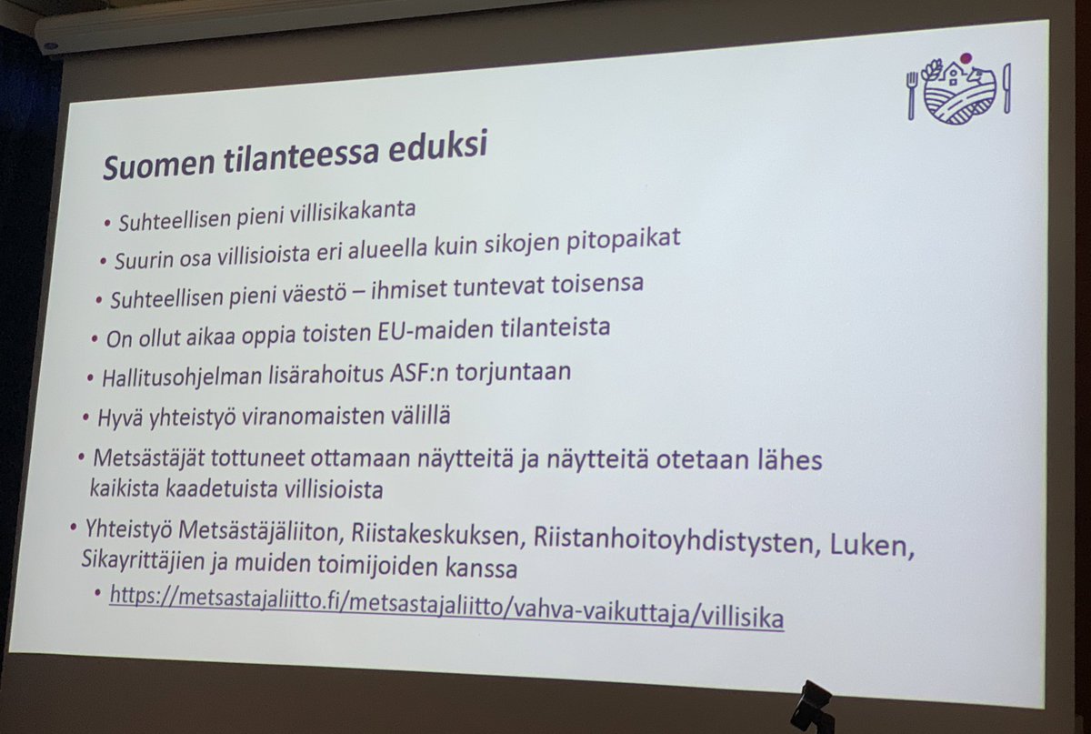 Sujuva yhteistyö eri toimijoiden välillä ja pieni villisikakanta ovat Suomen vahvuuksia #ASF torjunnassa. <a href="/Ruokavirasto/">Ruokavirasto | Livsmedelsverket</a> n Hanna Lounela #sikaseminaari2022 Ikaalisissa