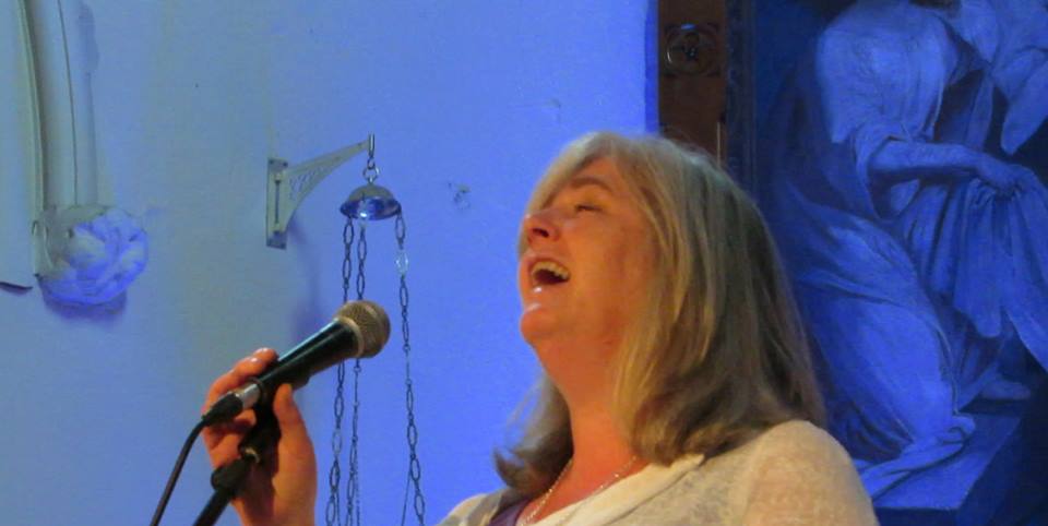 niamhparsons's tweet photo. https://t.co/AJ1oB8MzBo Some availability in my schedule - from beginners to professionals #mentoring #traditionalsinging #masterclassonline #tradmentors #improveyoursinging https://t.co/Z1uyWcDzca