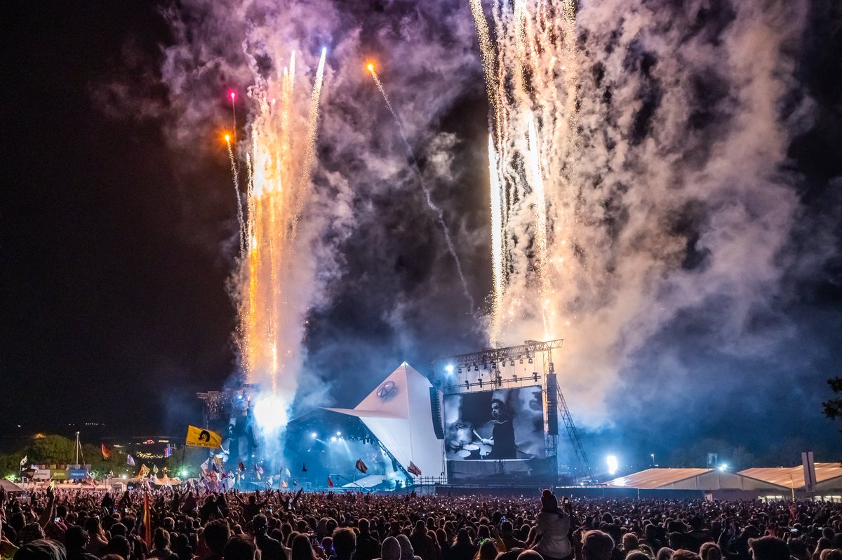 glastonbury's tweet photo. Glastonbury Festival 2023 tickets will go on sale on Thursday, November 3rd (coach + ticket packages) and Sunday, November 6th (standard tickets). 

Info at https://t.co/YwYspsGHt5 https://t.co/gzBnRuP7B3