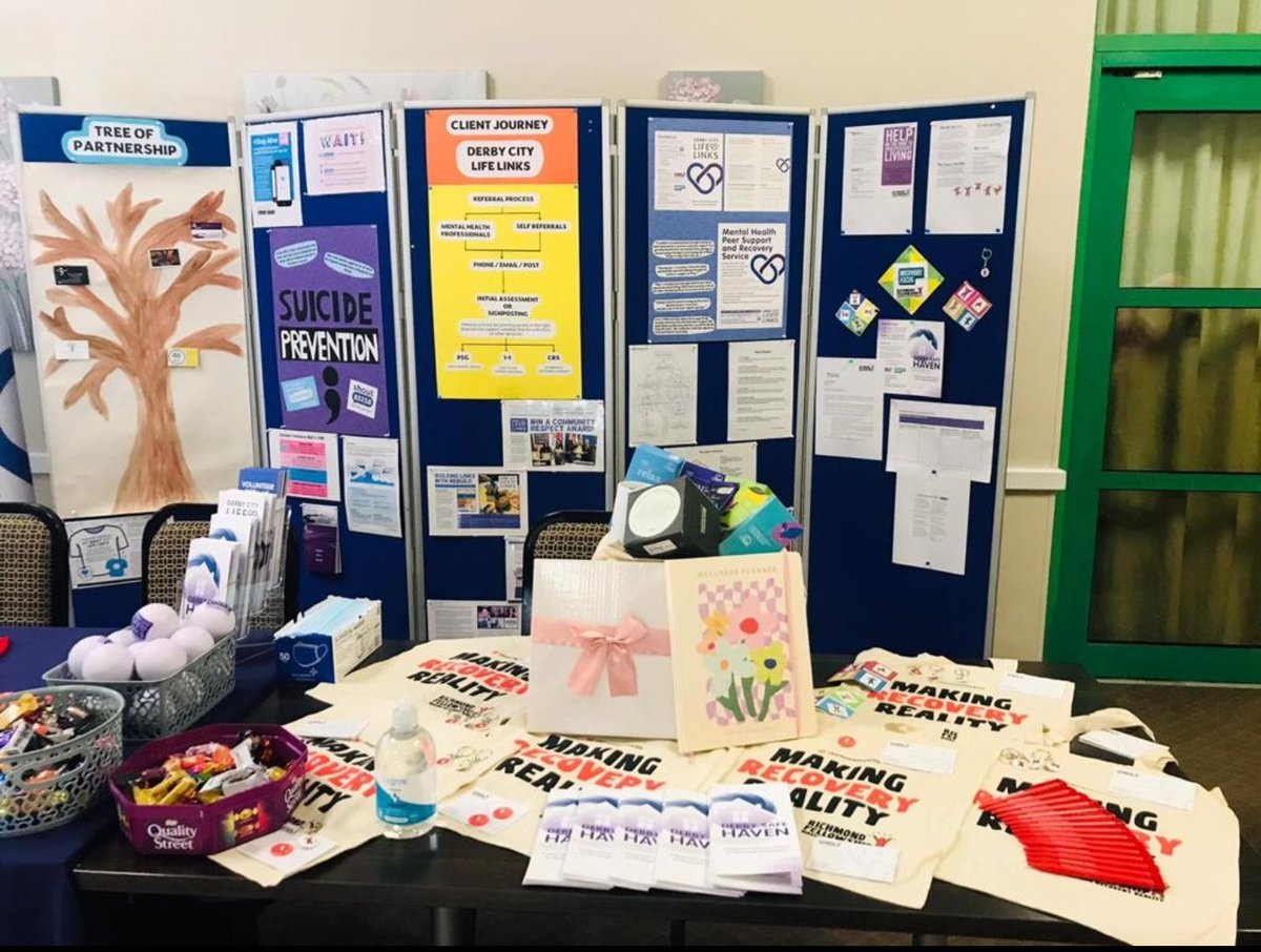 DerbyLinks's tweet photo. So far so good at the Derbyshire Alliance Festival! Really nice talking to all the amazing services here and "branching out" (excuse the pun).

@NHSDDICB https://t.co/cIBbTFdUNT