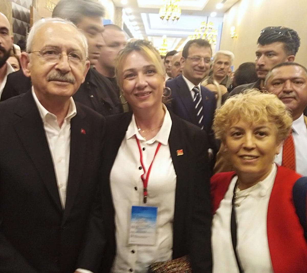 EMNEAATAY1's tweet photo. Sayın Genel Başkanım, @kilicdarogluk #yanindayım https://t.co/uv9P7HvPre