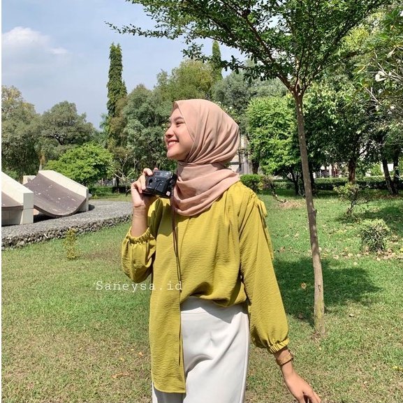 keranjanglaels's tweet photo. Blouse <100k, outfit tuker tiket BETHESUNinJKT
Hijab friendly, bikin cantik kek kak tasyi

1. 9 wrn, rayon crinckle
https://t.co/peDnXUu41R

2. 11 wrn, crinckle airflow
https://t.co/Dlp8BXfoP8

3. 4 wrn, katun
https://t.co/wY2dYqyzqV

4. 6 wrn, rayon
https://t.co/P9fC2H4mMO https://t.co/xHCbUF0T9A