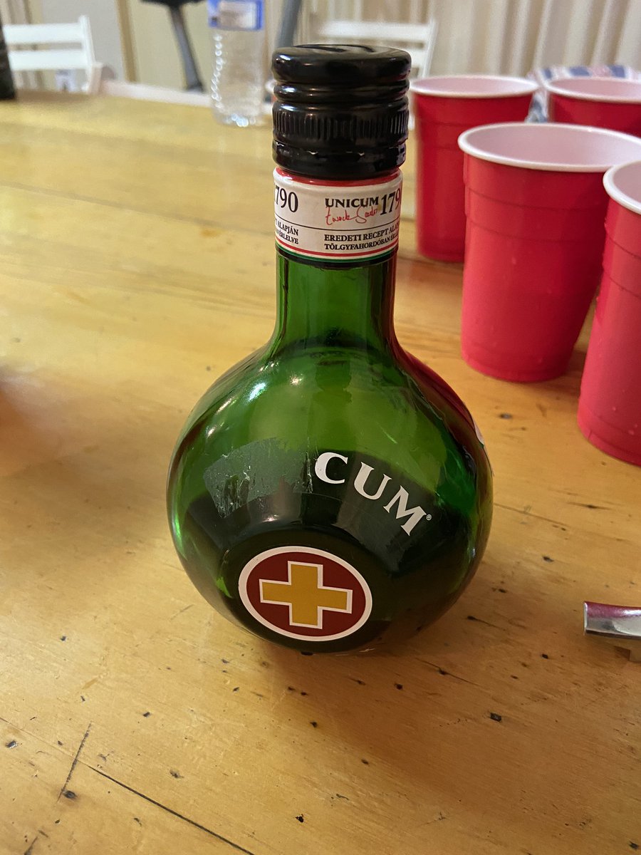 mattredz's tweet photo. @maxmoefoe @anything4views @ColdOnes drinking the cum https://t.co/sS2ryMQfiq