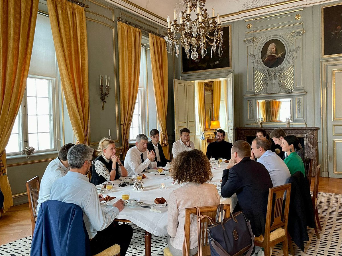 This morning, <a href="/AmbParisot/">Parisot Christophe</a> had the pleasure to receive @Alexlholroyd and 🇫🇷 entrepreneurs from #green and #tech fields based in 🇩🇰. A great opportunity to exchange on the inspiring stories of those who are committed to the transition of our models.♻️