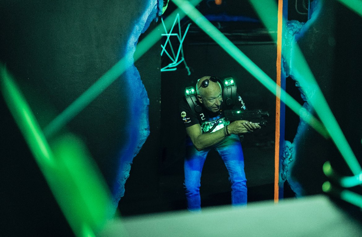 CoronelKart's tweet image. Boe! Heb jij zin om samen met je beste maatje te komen lasergamen bij ons in de Q-Zone? Laat dan een reactie achter onder deze post en wie weet win jij wel 2 lasergame kado bonnen!🤩

Maandag maken we de winnaar bekend!😘

#Giveaway #lasergame #timcoronel #win @TimCoronel