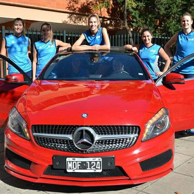 AltasMujeres's tweet photo. La generación dorada de las panteras
Lucia fresco 1.95
Carla Castiglione 1.93
Eliana Rodríguez 1.90 https://t.co/k3Uxa5mllj