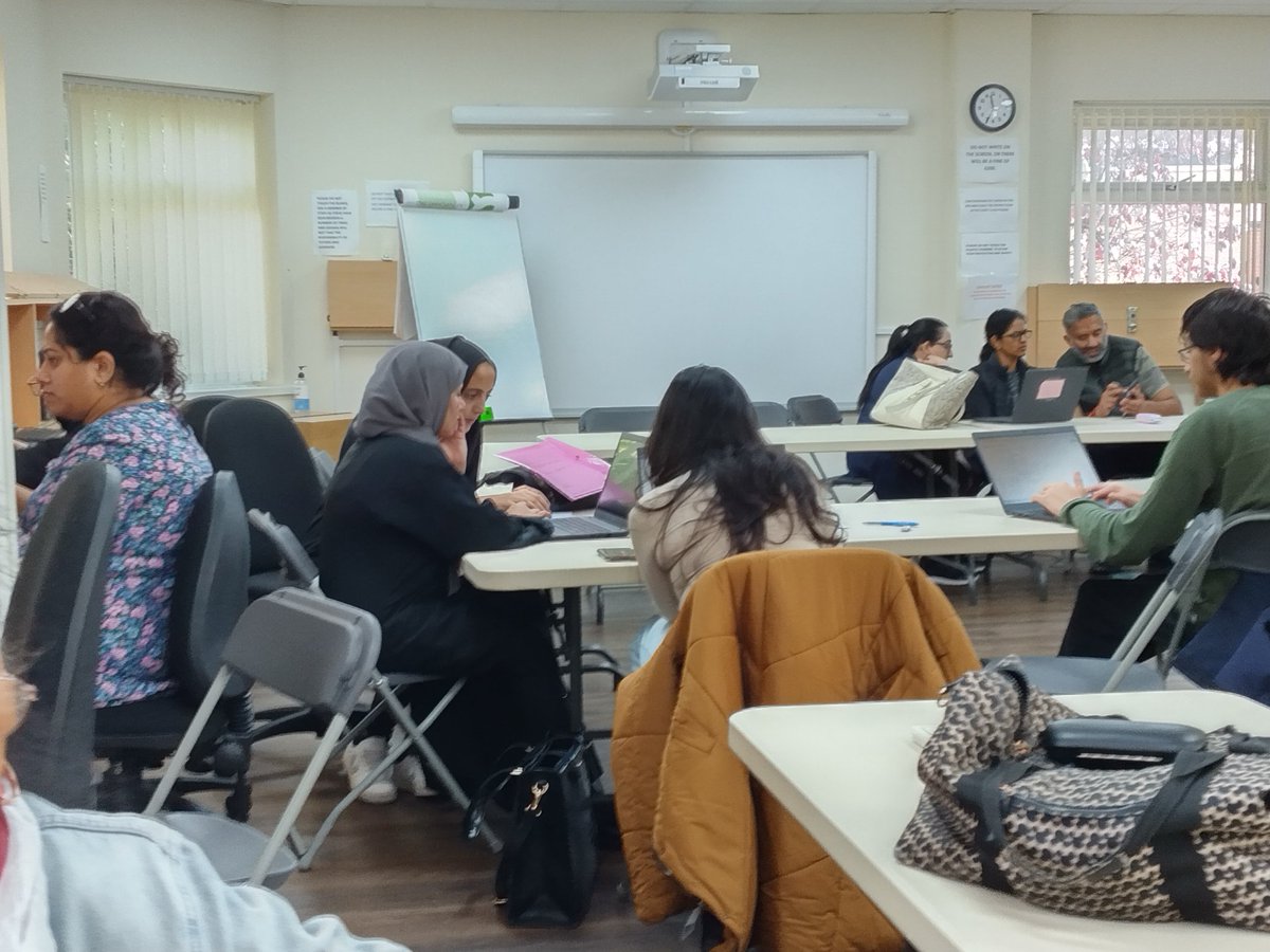 saharainpreston's tweet photo. Great turn out with over 25 people in attendance at Sahara job club with online Royal mail application support.
CV building also continues with National Career Service at Sahara. Thank you #pcc_sue
#RoyalMail
#inspiraforlife
#Fam https://t.co/FhlElU6deZ