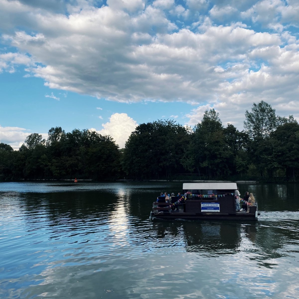 TRAFFOIO's tweet image. Die @AgileStuttgart zu supporten und dabei zu sein, war wieder der hammer!🚀
Uns über unterschiedlichste Themen und Perspektiven auszutauschen, hat uns total inspiriert! Was für ein gelungener Tag mit einem bis obenhin vollgepacktem OpenSpace 🎉 Danke an alle!
#as22 #traffonize