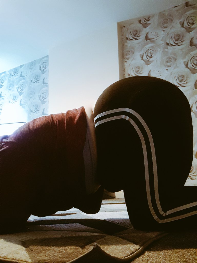 OFbbwchar0101's tweet photo. #onlyfans #bendmeover #spankme subscribe https://t.co/VrUnNxv1h9 https://t.co/zekqlW9plU