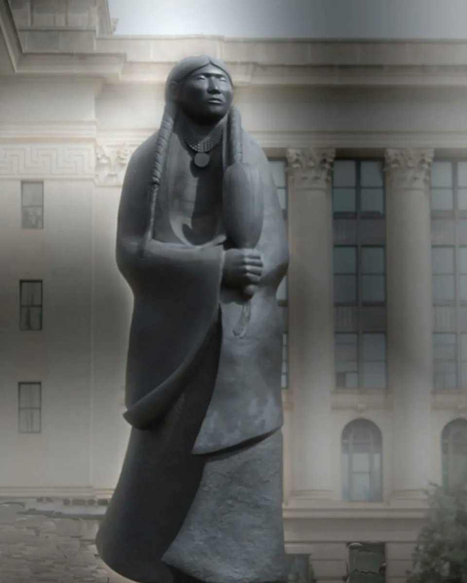 EnterprisesMR's tweet photo. For Native American Day, I wanted to share a story I wrote on my blog. I’m inspired by their weaving of tradition and courage as they move forward. Now that’s Style!
https://t.co/jTdhQsoeLH https://t.co/0w0acjL4PE
