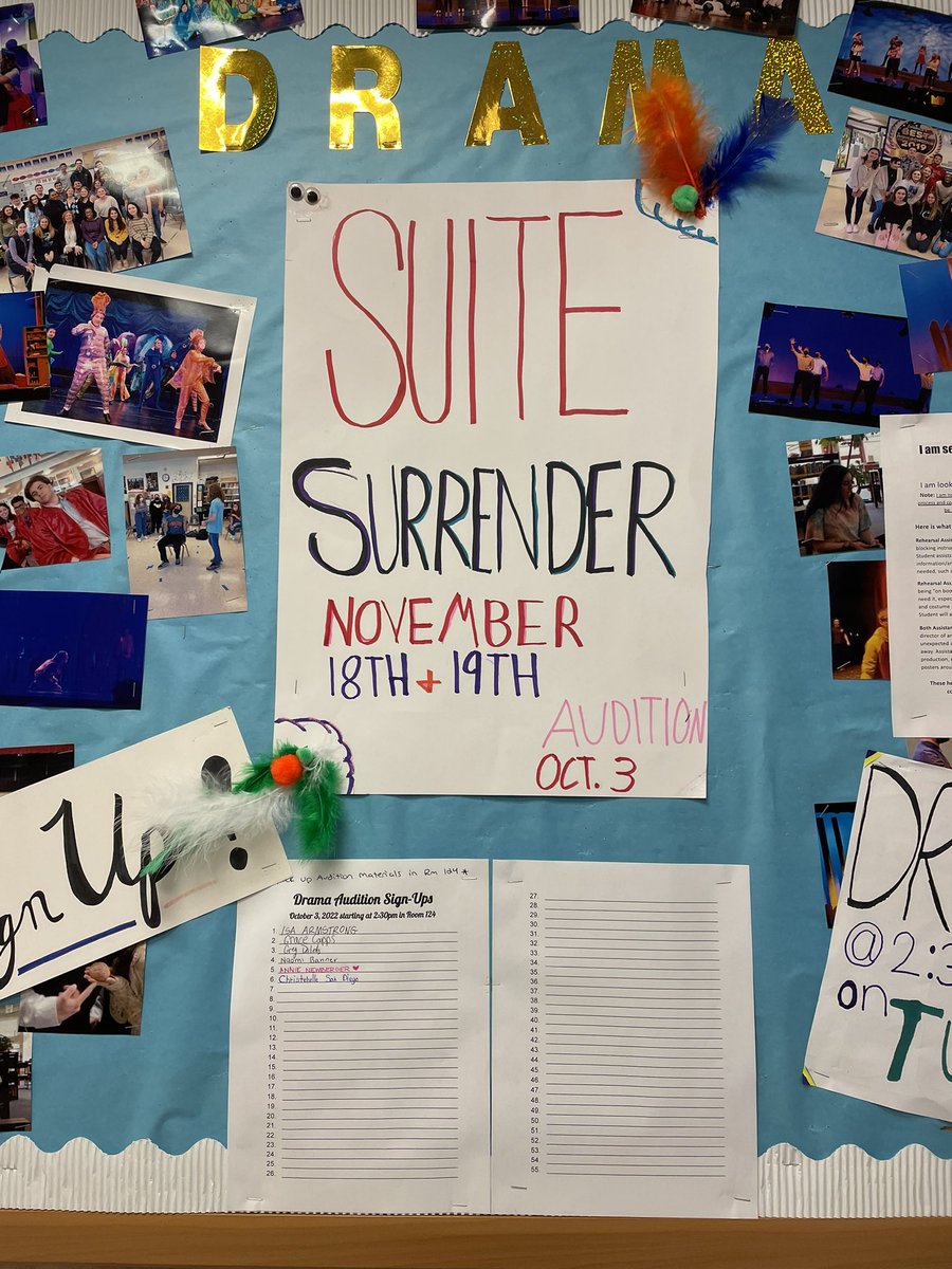 MsStockChoir's tweet photo. Don’t forget to sign up to audition for “Suite Surrender”! And if you’re interested in being a rehearsal assistant, pick up an application in Rm 124! Auditions are 10/3 and materials are also in Rm 124 - see you then! 🎭🌽💚 @YHSDeGennaro @yhs_drama https://t.co/lmZ3kPGXCY