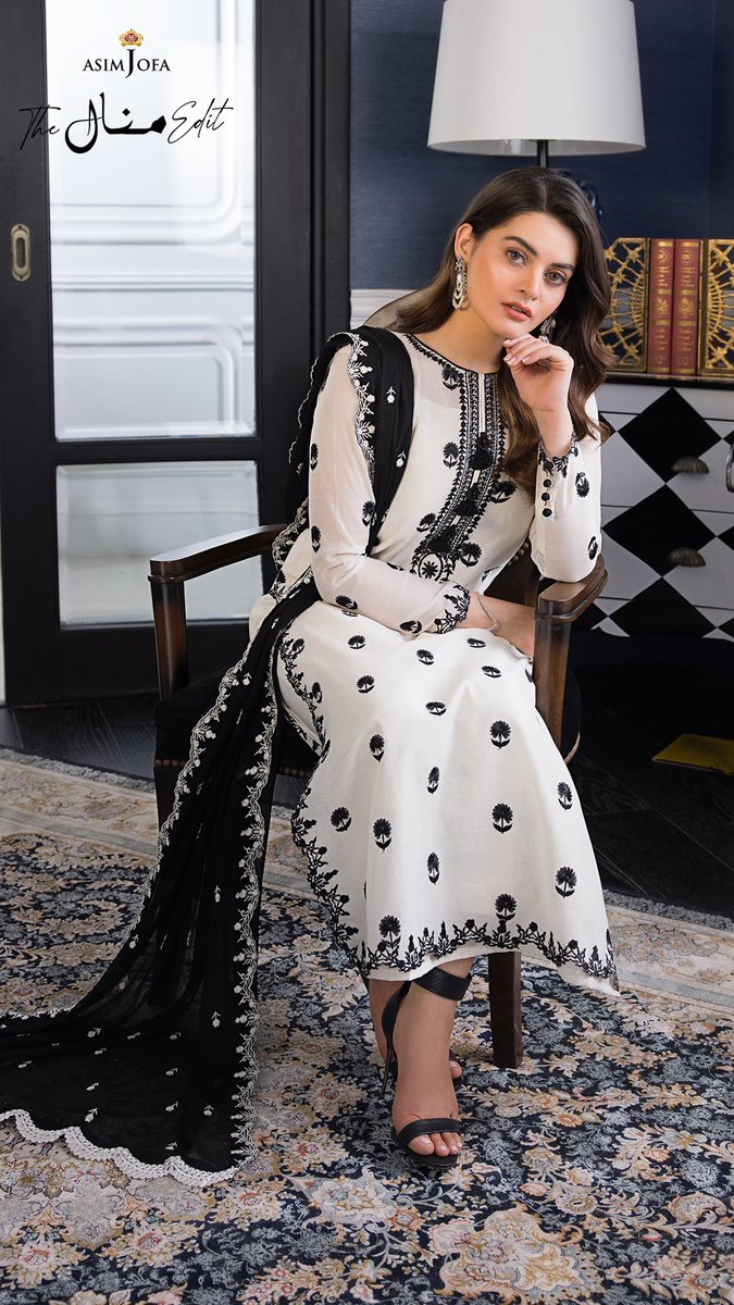 asimjofa's tweet photo. The Minal Edit by Asim Jofa | 3PC | Unstitched Collection | PRE-BOOK NOW
AJIM – 22 | Rs. 5,750
Citing grace Minal looks effortless in this captivating design. 
#AsimJofa #IWearAsimJofa #simplyfestive #unstitchedcollection #stitchedcollection #asimjofaedits #minalkhan #minaledit https://t.co/BlQD0DH7A3