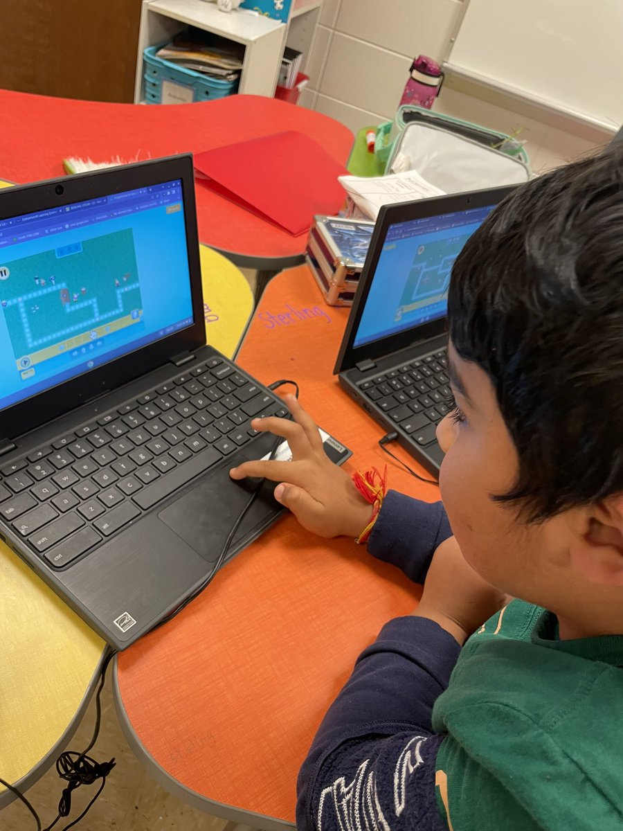 Working with <a href="/kodable/">Kodable Education</a> for great coding, problem solving, and logical reasoning practice today! @DunnPrincipal @DunnDolphinsAP #JCPSdigin #coders #dunnsteamlab #STEAM