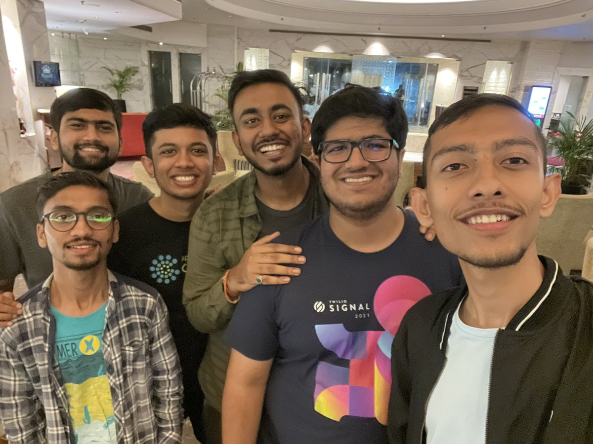 sagaruprety9's tweet photo. Day 1 ended with meeting these gem of community friends and exploring Delhi in heavy rain ☔ 💯

#mlhhackcon https://t.co/uHWGOLXY5v