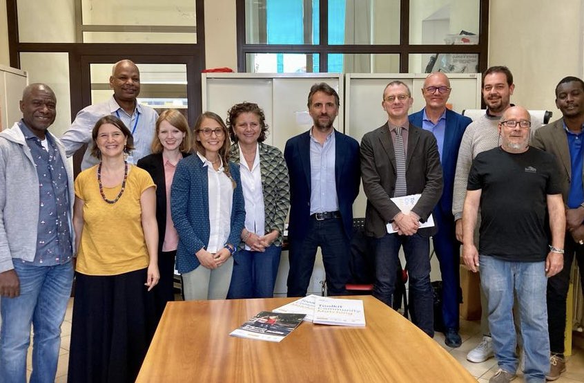 Ringraziamo l’Assessore Rosatelli <a href="/twitorino/">Città di Torino</a> per l’incontro oggi, felici di continuare a lavorare insieme al #CommunityMatching, comunità e rifugiati insieme per l’integrazione, realizzato con i nostri partner grazie al sostegno di <a href="/SokaGakkaItalia/">Soka Gakkai Italia</a> 👉 buddy.unhcr.it
