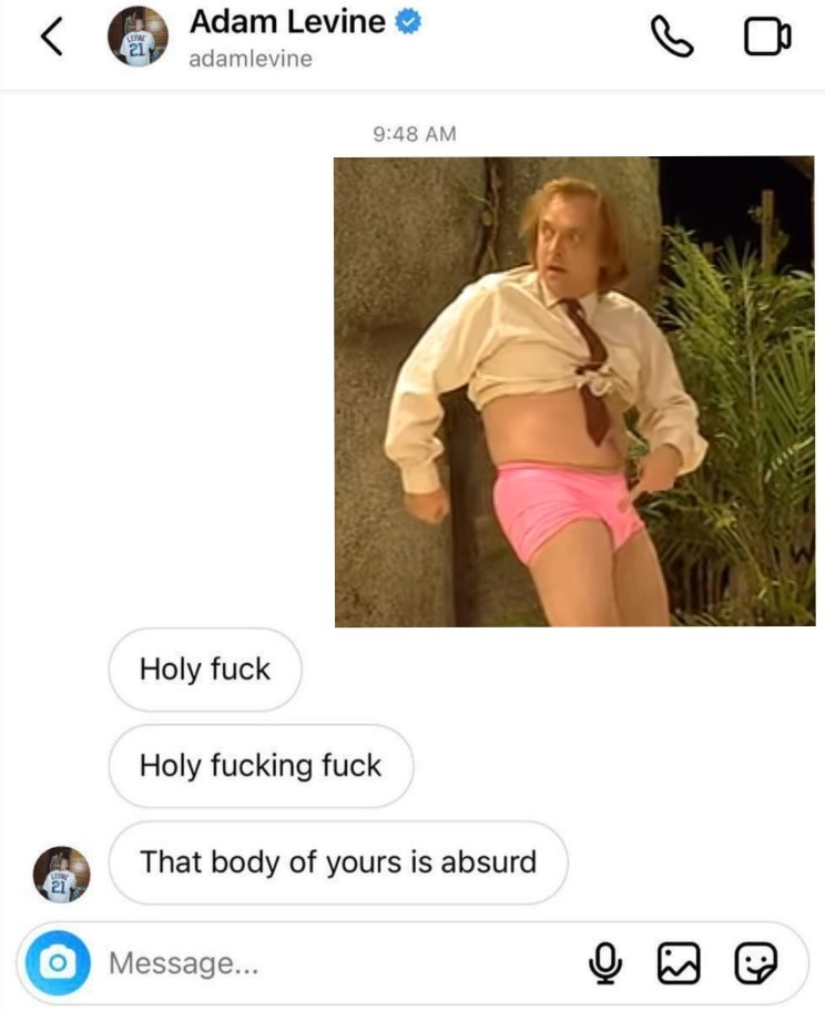 BottomDaily's tweet image. Adam Levine 🤝 Bottom posting