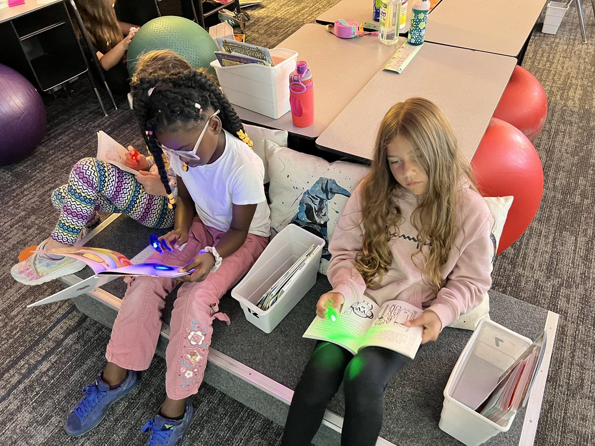 Our first flashlight Friday! <a href="/EdmonsonLions/">Edmonson Elementary | The Lamphere Schools</a> #wearelamphere