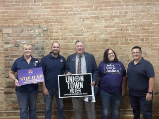 The past week has been jam packed with events! From being recognized as a Defender of the Free Press by the Colorado Press Association, to visiting firefighters working to protect our communities from wildfires, to speaking on a panel for IDD rights, I've been busy as ever!