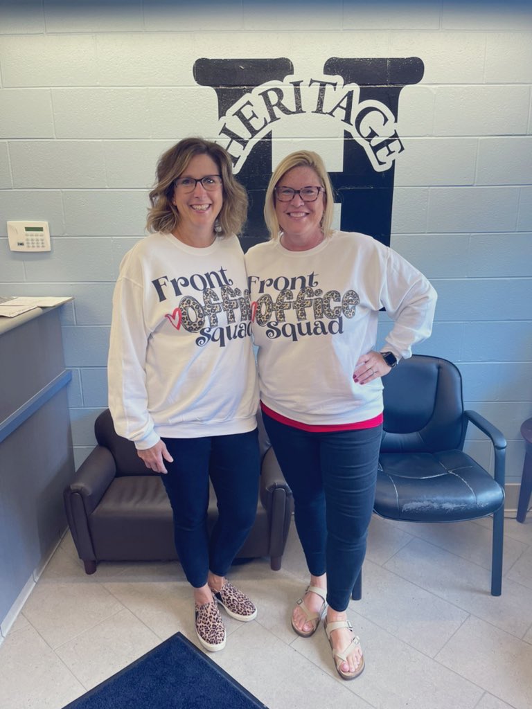 kknunley's tweet photo. Twinning❣️#HECSMagic #HeritageECS #WEareLakota https://t.co/bV8bJOLWYM