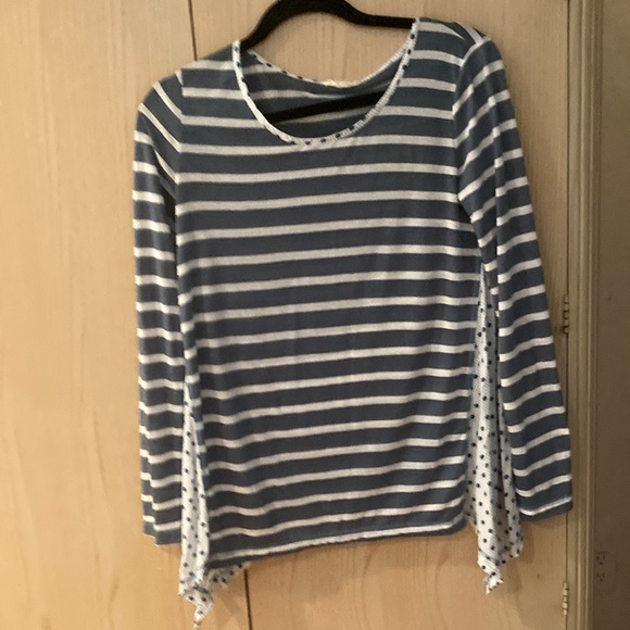 angieschicshop's tweet photo. So good I had to share! Check out all the items I'm loving on @Poshmarkapp #poshmark #fashion #style #shopmycloset #benmarc #hemthread #ralphlauren: https://t.co/qJd4rhJCbN https://t.co/ODRAtPzRaa