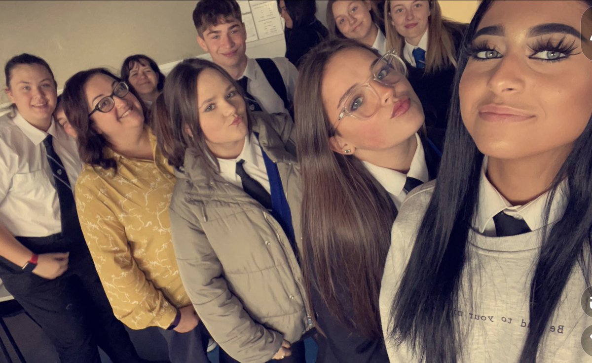 Mrs_H_STEM's tweet photo. N5 Bio Legends 🤩they make me smile, drive me mad but always make me proud…everyday #biology #teambiology #N5bio #dreamteam https://t.co/kZtuR80Co5