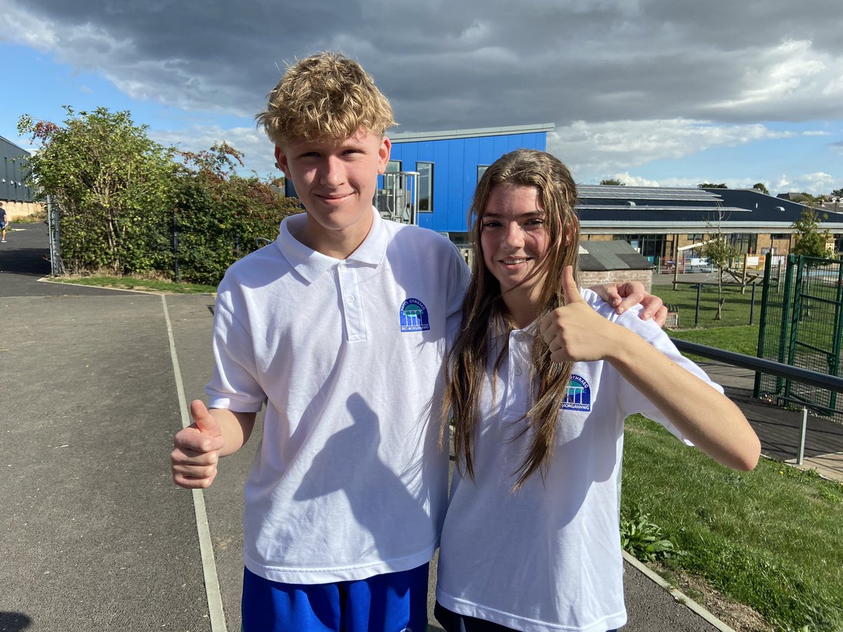 🏃‍♀️ 🏃‍♂️ Trawsgwlad Rhynglysol 🏃‍♂️🏃‍♀️

Wel dyna beth oedd diwrnod gwych o drawsgwlad rhynglysol. 

Ymdrech anhygoel gan y disgyblion o fl.7-10. Llongyfarchiadau mawr i bob un wnaeth rhedeg, beth bynnag oedd eich safle.

Adran balch iawn!