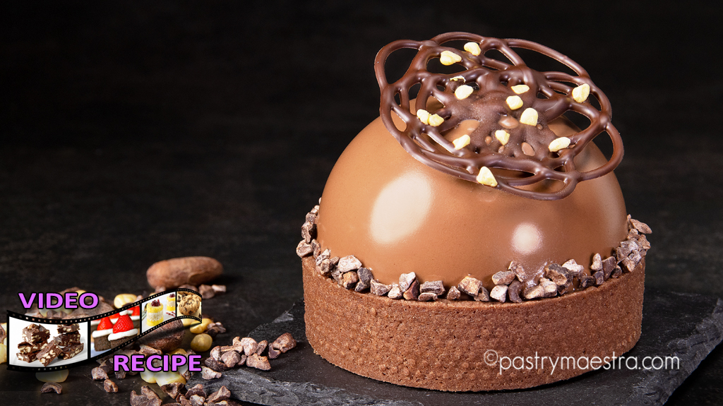 PastryMaestra's tweet photo. With the first days of Autumn, there is no better comfort food than my Ultimate Chocolate Tarts! They do take some work, but they are so worth it! 🥰
The link to the recipe is in the video description!
https://t.co/5vY2YS4r3H
#chocolatetart #pastrymaestra #sweetnessishappiness https://t.co/UC2jPa0Jco