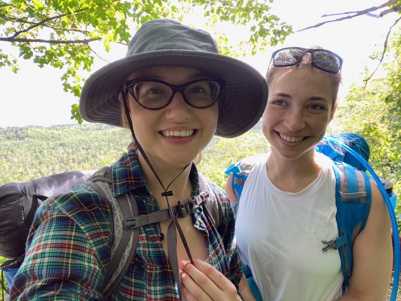 mayomstp's tweet photo. MD/PhD students Taylor @sysbiodoubledoc  and Mylan go backpacking! How do you spend your time outside of lab? 

#doubledocs
#mayomstp https://t.co/4kGFhZLUYm