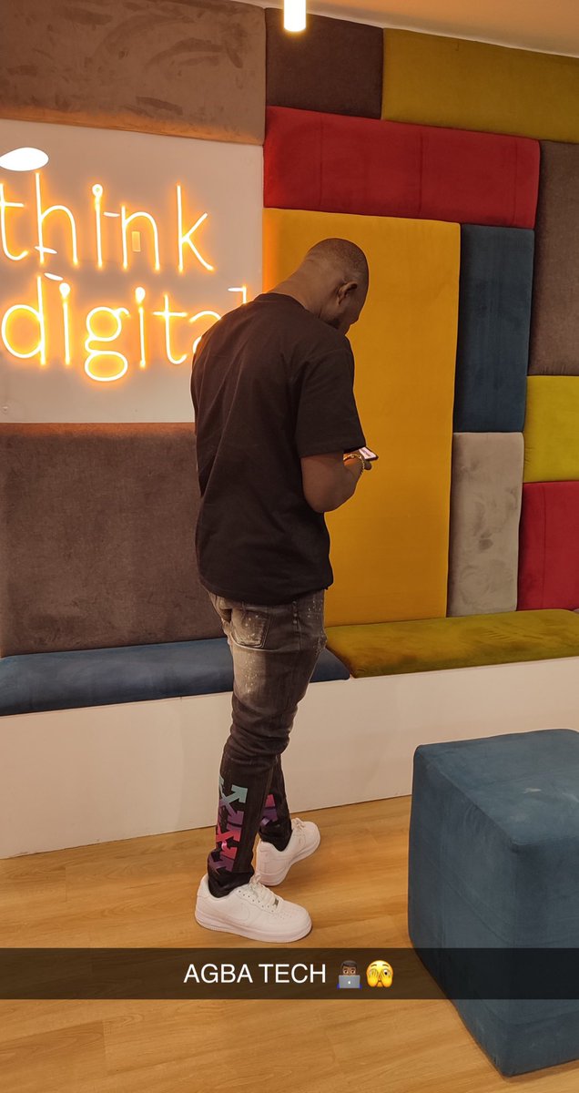 Cheers to the freaking Weekend 🫶🏾

👟: <a href="/kicks_storeNG/">I sell sneakers 👟 𓃵🤝🏾</a>