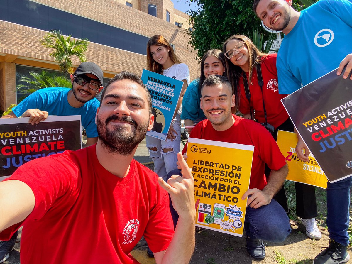 GaboCabreraVzla's tweet photo. #AHORA ¡Inició la huelga mundial por el cambio climático! 

En Carabobo activistas de Fridays for Future #Venezuela región central comienzan a concentrarse en las instituciones ambientales del Estado para demandar justicia climática.

¡Esta tarde nos vemos todos en Caracas! #UNGA https://t.co/OmUDdVLpUL