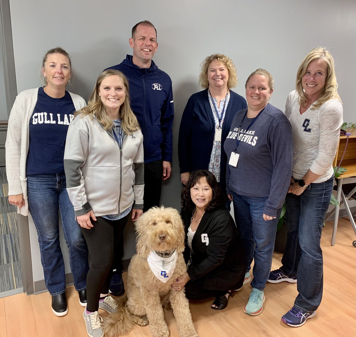 Molly Ray tweet media