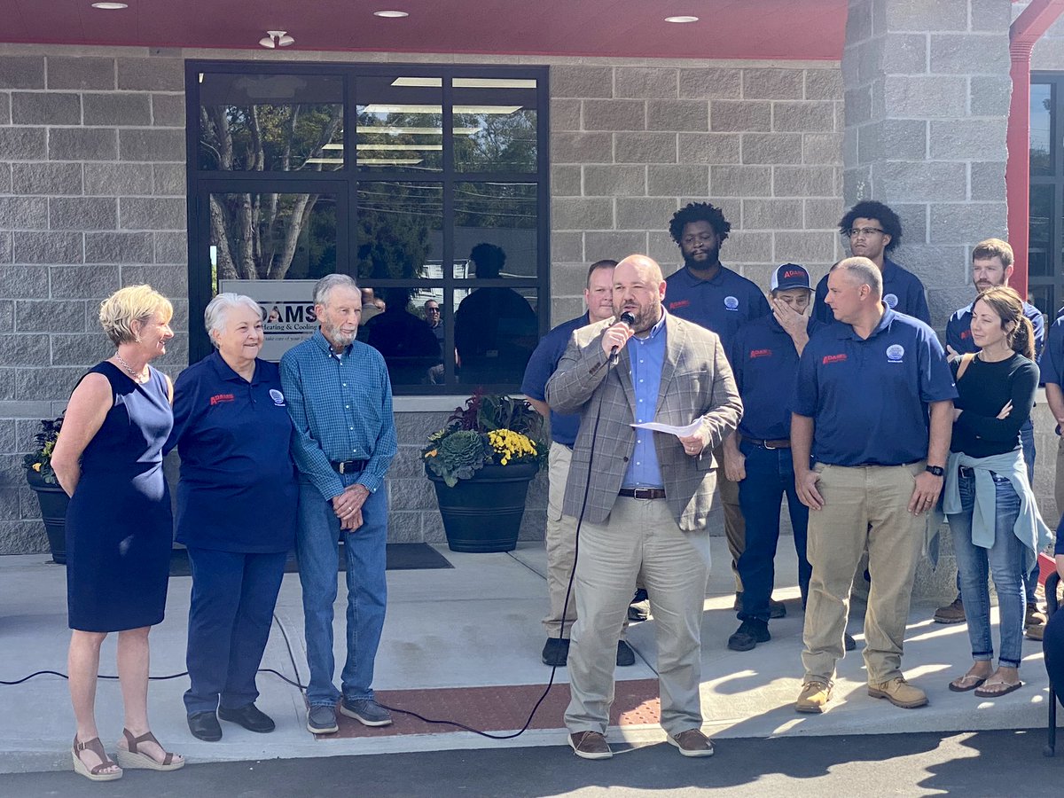 ClermontChamber's tweet image. Today we gathered to celebrate @AdamsHeatingAir big move to #ClermontCounty and reveal of their new corporate office! Now located at 3932 9 Mile Rd, Cincinnati, OH 45255, this local, family-owned business has been serving the Greater Cincinnati area since 1953.

#ProudlyClermont