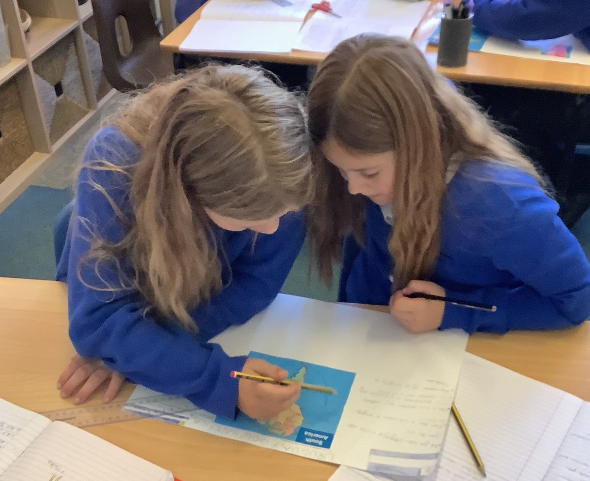Oak Class have been using research skills to become experts on countries of South America. Collectively, we have learned a lot about the continent as a part of our enquiry learning. Fantastic team work!