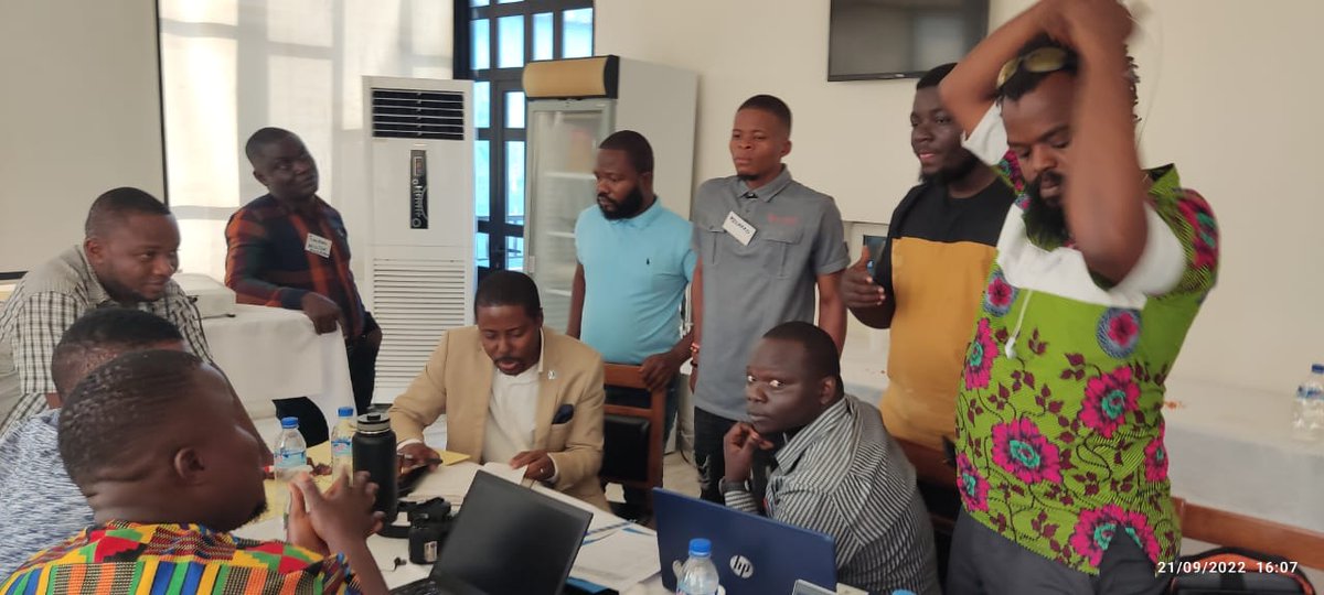 konah_steve's tweet photo. Thank to #USAID / #Internew for this Great three(Days) Digital Readiness Workshop .
I appreciate all the days I spend at this Great workshop . https://t.co/BD9DbTMsZz