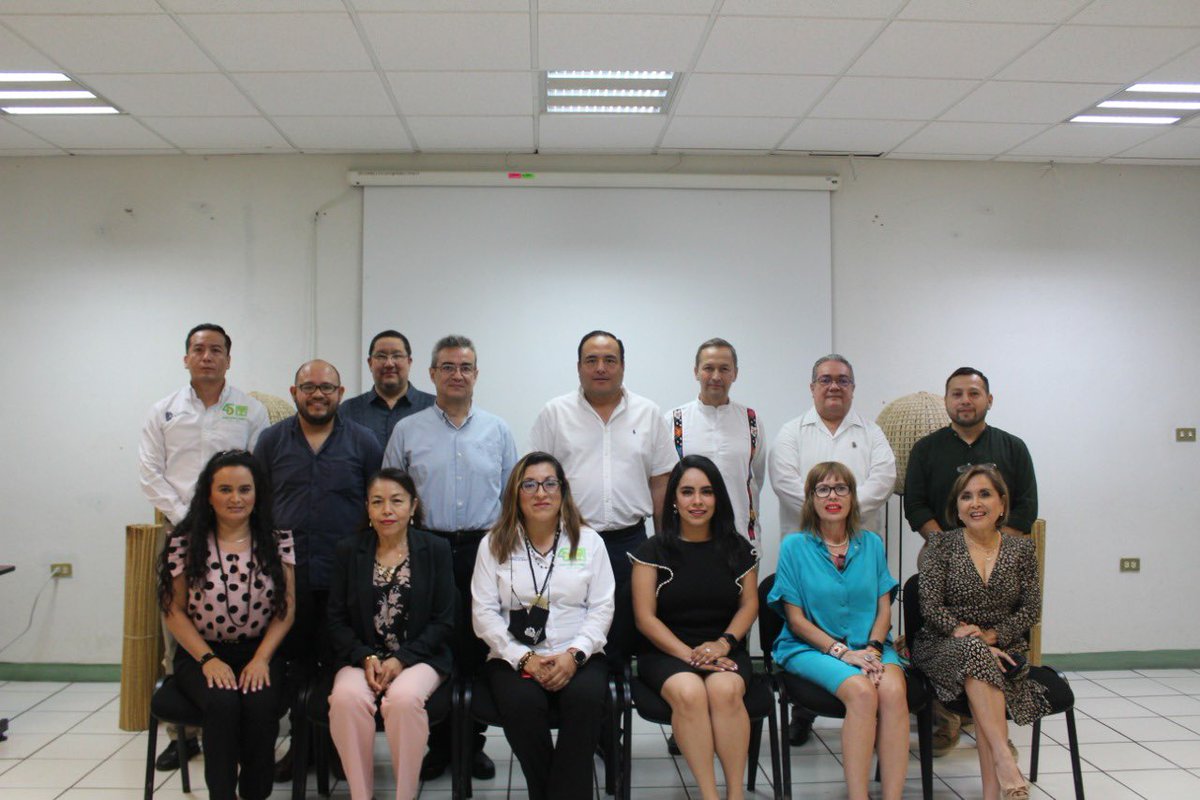 SEDEC_Tab's tweet photo. #SEDEC en colaboración del #CIT2 Comité de Industria Tecnológica y Cultura de Innovación realiza el evento #TabascoTECH en donde de manera virtual y presencial se llevaron a cabo conferencias sobre #blockchain, agile, #innovación, ciencia de datos y biomedicina.
#Industria40 https://t.co/nogybw8FR7