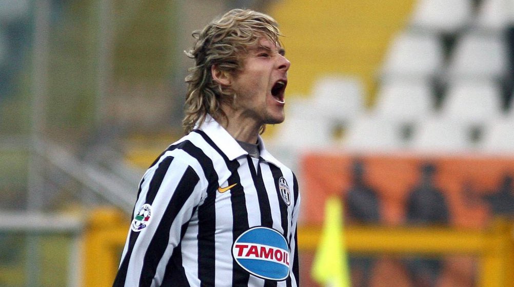 rapg4m3's tweet photo. Un vecchio proverbio dice che i cani festeggiano sulle carcasse dei leoni 🦁 ma i leoni restano leoni e i cani restano cani per sempre . 
#Nedved non ha mai mollato .
Se va via lo fa perché non puó far associare la sua immagine ad una gestione ottusa e fallimentare . https://t.co/RsspFbyMhZ