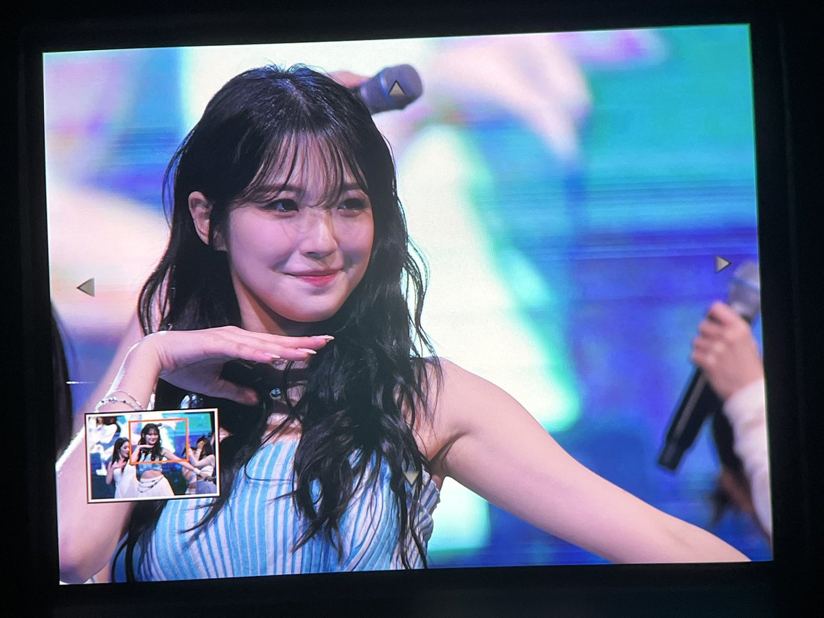 byfromis_9's tweet photo. 20220922 fromis_9 Gachon Univ. (pre-view)

BAEK JI HEON

#fromis_9 #flover #이새롬 #송하영 #박지원 #노지선 #이서연 #이채영 #이나경 #백지헌 https://t.co/gM892Xx6UQ