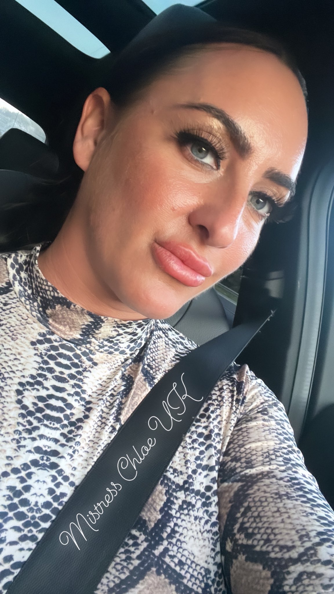 🔞 Chloe 🔞 on Twitter "Friday traffic 😩 https//t.co/UZ6kpgeZPd" / Twitter